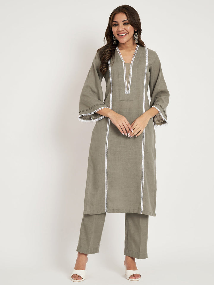 anokherang Combos Aashy Grey Straight Kurti with Straight Pants