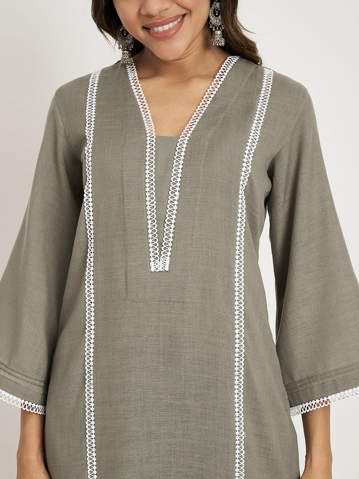 anokherang Combos Aashy Grey Straight Kurti with Straight Pants