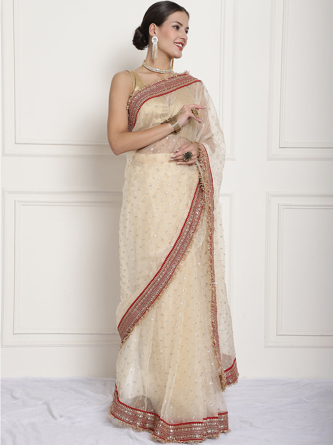 Kashmiraa Saree And Blouse Set | Women, Sarees, Classic Sarees, Ivory,  Pearl, Organza, Sweetheart Neck, Half Sleeves at Aza F… in 2024 | Aza  fashion, Organza saree, Fashion