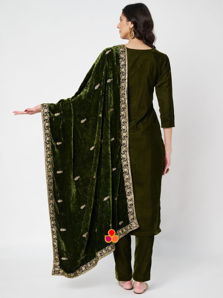 anokherang Combos Moss Green Velvet Straight Kurti with Pants Embroidered Velvet Dupatta