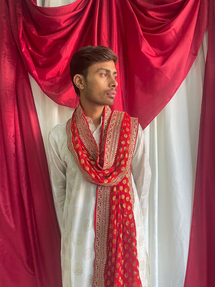 anokherang Dupattas Majesticl Red Banarasi Georgette Men's Stole