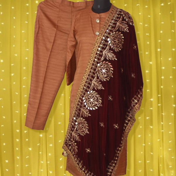 anokherang Combos Gold Kundan Silk Kurti with Straight Pants and Maroon Velvet Mirror Work Stole